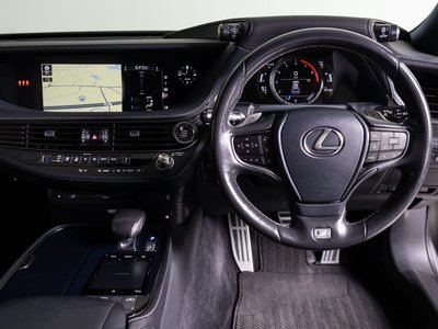 2018 Lexus LS thumbnail 37
