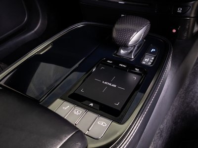 2018 Lexus LS thumbnail 50