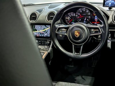 صورة مصغرة 18 لـ 2017 Porsche 718