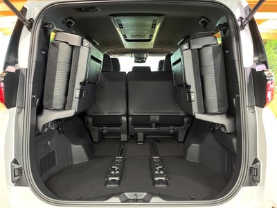 2026 Toyota ALPHARD thumbnail 13