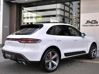 PORSCHE MACAN - 7