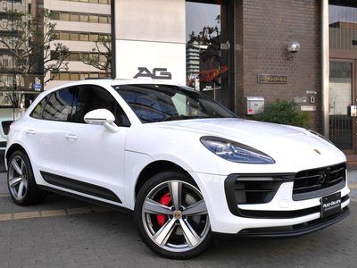 PORSCHE MACAN - 5