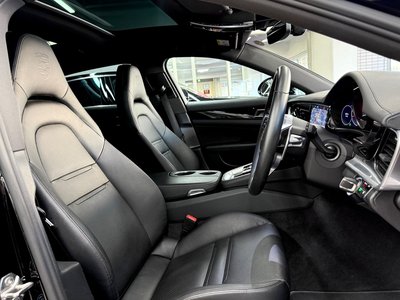 2019 Porsche PANAMERA thumbnail 25