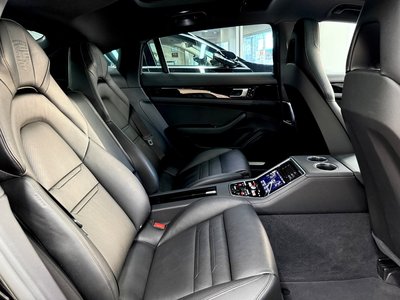 2019 Porsche PANAMERA thumbnail 42