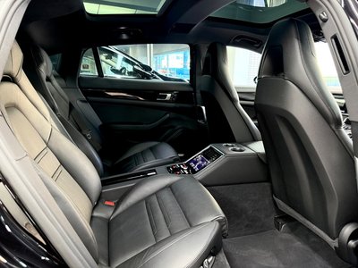 2019 Porsche PANAMERA thumbnail 44