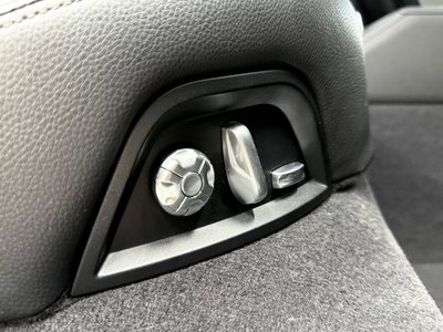 2019 Porsche PANAMERA thumbnail 40