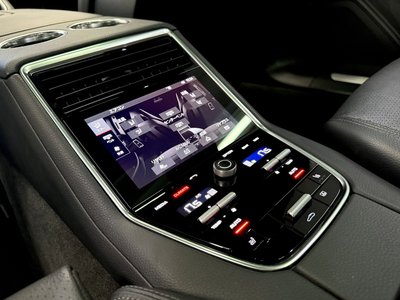 2019 Porsche PANAMERA thumbnail 41