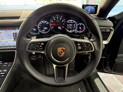 2019 Porsche PANAMERA thumbnail 29