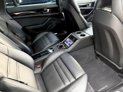 صورة 3 لـ 2019 Porsche PANAMERA