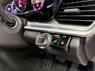 2019 Porsche PANAMERA thumbnail 27