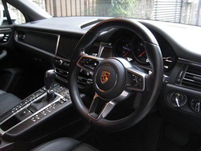 صورة مصغرة 14 لـ 2021 Porsche MACAN