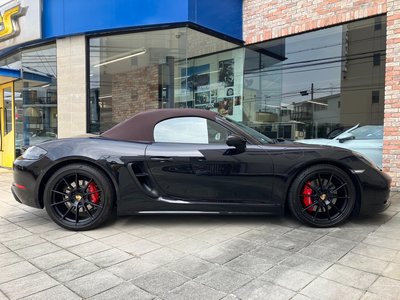 PORSCHE 718 BOXSTER - 5