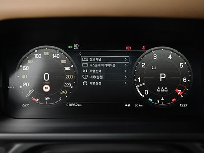 LAND ROVER DEFENDER - 8