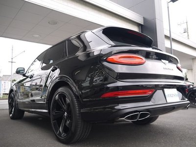 BENTLEY BENTAYGA - 3
