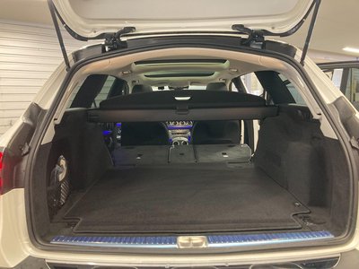 MERCEDES-BENZ E-CLASS - 10