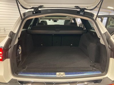 MERCEDES-BENZ E-CLASS - 9