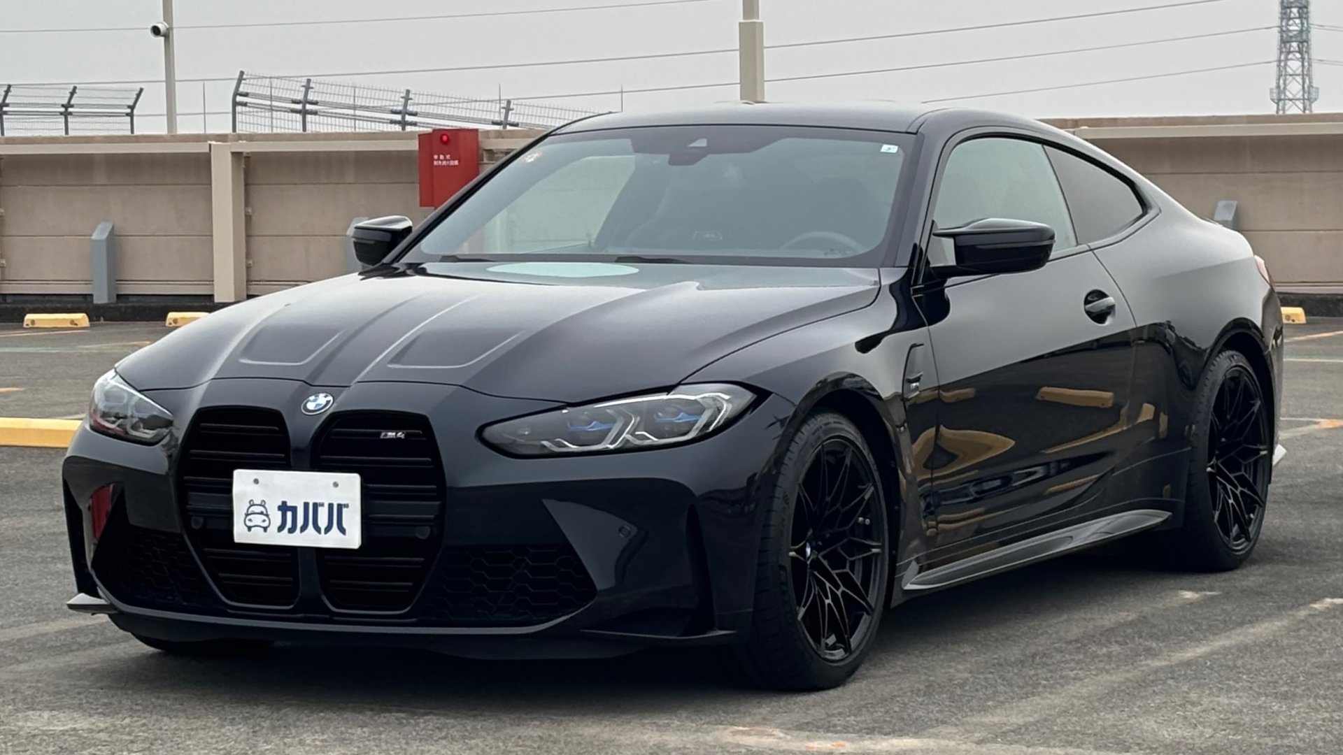 BMW M4 COUPE - View 1