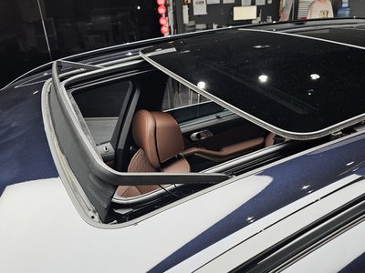 2025 BMW X5 — миниатюра 25