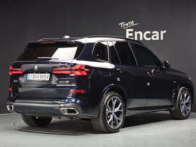 صورة 3 لـ 2025 BMW X5