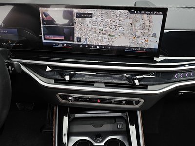2025 BMW X5 — миниатюра 20