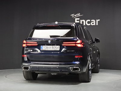 صورة 4 لـ 2025 BMW X5