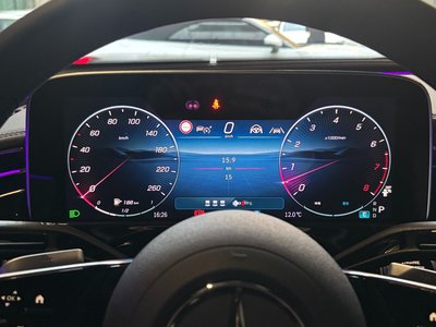 MERCEDES-BENZ E-CLASS - 8