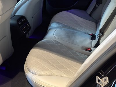 MERCEDES-BENZ E-CLASS - 10