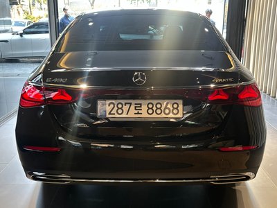 MERCEDES-BENZ E-CLASS - 3