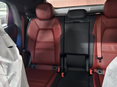 PORSCHE CAYENNE - 9