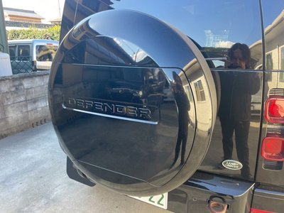 LAND ROVER DEFENDER - 9