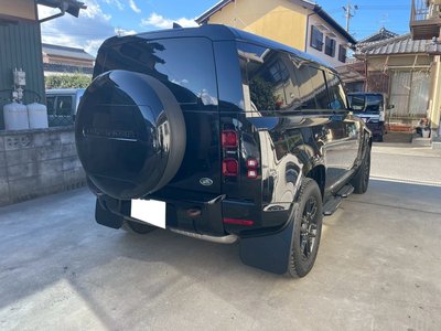 LAND ROVER DEFENDER - 10