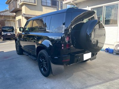 LAND ROVER DEFENDER - 7