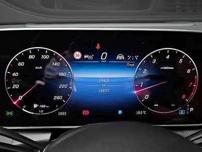 MERCEDES-BENZ GLC - 8