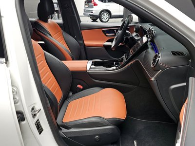 MERCEDES-BENZ GLC - 10