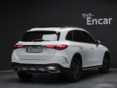MERCEDES-BENZ GLC - 4