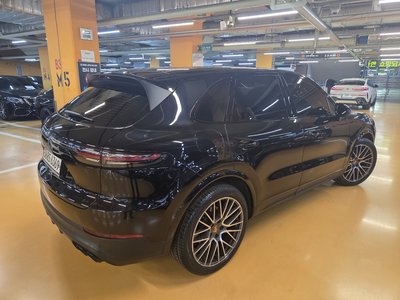 PORSCHE CAYENNE - 2
