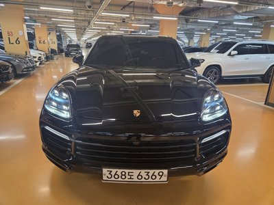 PORSCHE CAYENNE - 1