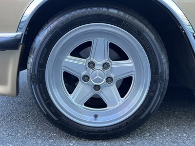 MERCEDES-BENZ SL - 2