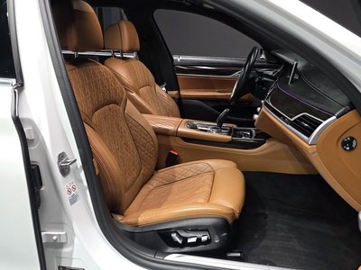 BMW 7 SERIES - 10
