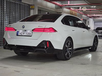 2024 BMW 5 SERIES 照片 5