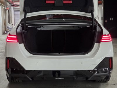 2024 BMW 5 SERIES 缩略图 19