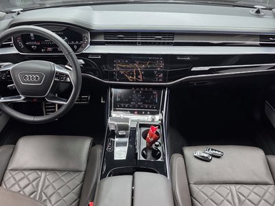 2020 AUDI S8 photo 5