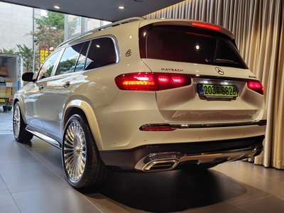 MERCEDES-BENZ GLS - 6