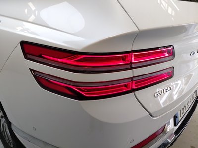 صورة 10 لـ 2022 Genesis GV80