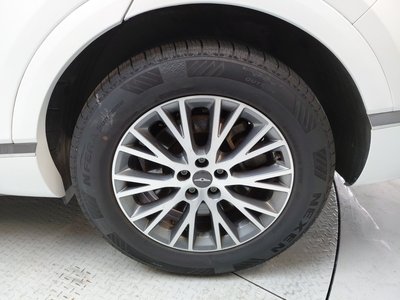 صورة 8 لـ 2022 Genesis GV80