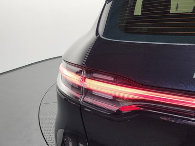 PORSCHE MACAN - 10