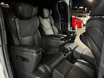 صورة 6 لـ 2025 Lexus LM