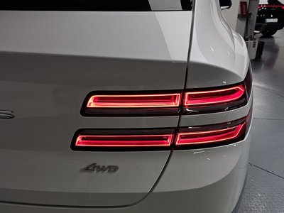 GENESIS GV80 - 10