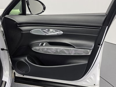 2021 Genesis GV70 — миниатюра 15
