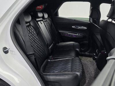 2021 Genesis GV70 — миниатюра 18